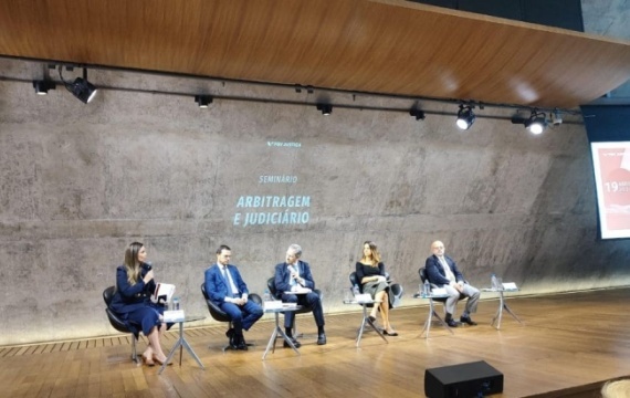 Seminário - Arbitragem e Judiciário